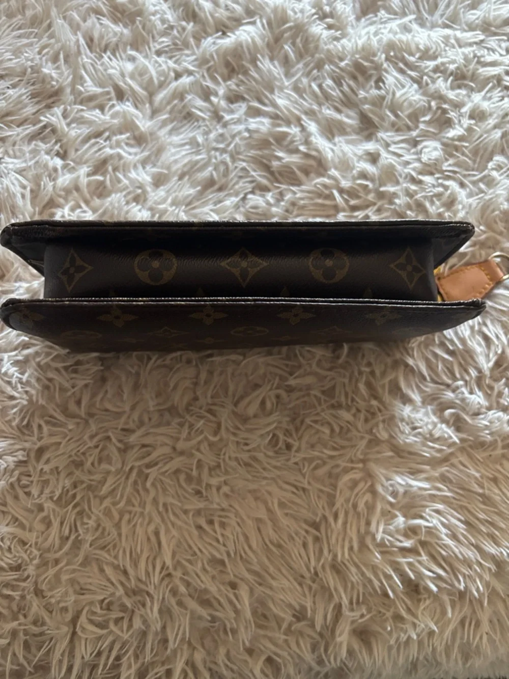 Louis Vuitton Monogram Zip Around Wallet in Brown and Tan - Picture 7 of 9